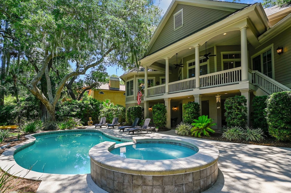 Vacation rental Hilton Head beach property with a private pool and hot tub